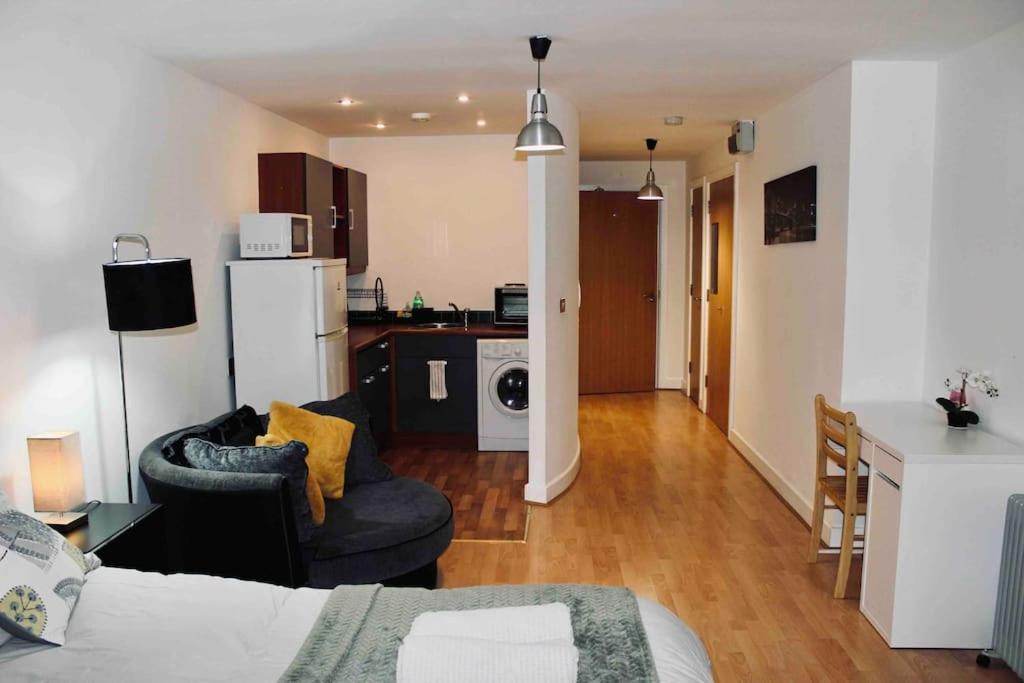 Modern City Central Studio Apt 伯明翰 外观 照片